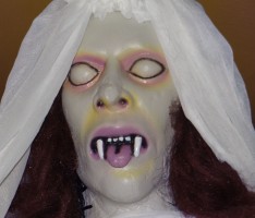 Häßlich, furchteinflößend, abstoßend: Fody´s „Fachpersonal“ Ketsch!